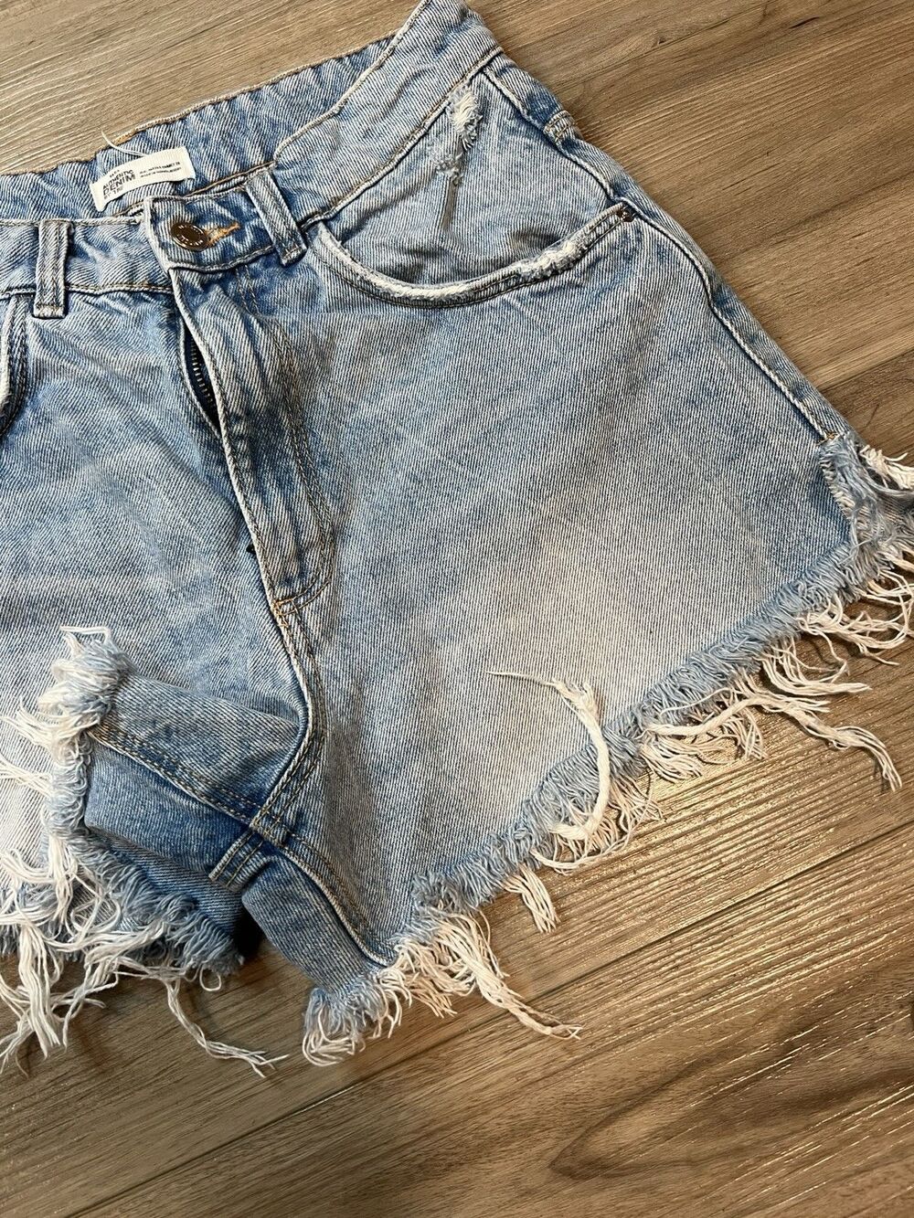 ZARA TRF Authentic Denim Blue Cut Off Fringe Hem Shorts Women’s US 8 30W